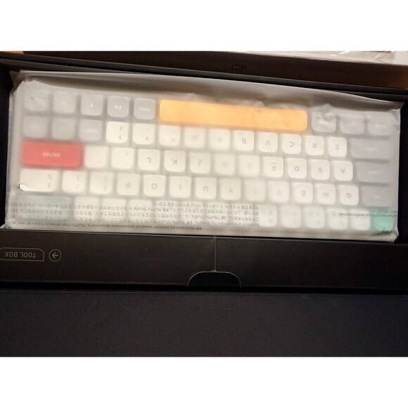 Nuphy Air60 v2 Wireless Keyboard -Gray New - Picture 3 of 9